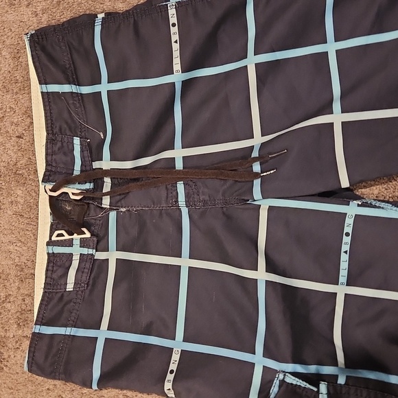 Billabong Men's Black and Blue Swim Shorts - Picture 2 of 6